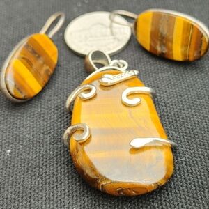 Tiger's Eye Pendant and Earrings Set